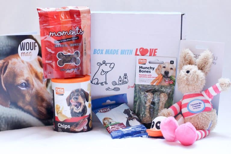 Woufbox - Le coffret cadeau pour chien Heureux