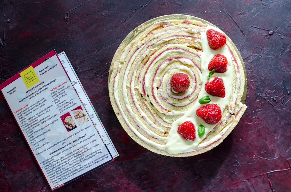 La boite à pâtisser de mai 2018: Roll cake fraises basilic