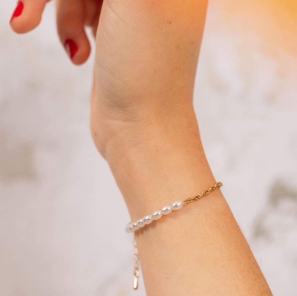 Le bracelet chaîne et perles de la My Little Box de mai 2022