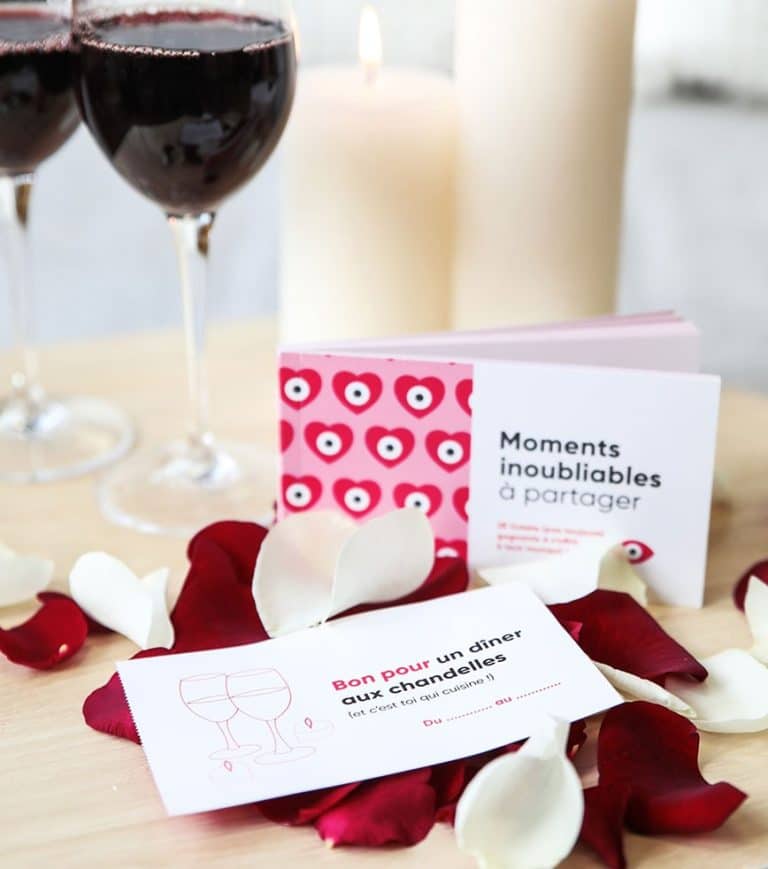 Carnet de bons pour amoureux - 50 coupons cadeaux: Chèques romantiques pour  époux ou conjoints, idéal pour montrer son affection et passer des moments