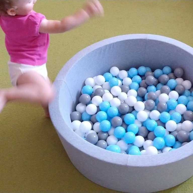 Balle Montessori - Jeu d'éveil pour bébé - Les Raffineurs